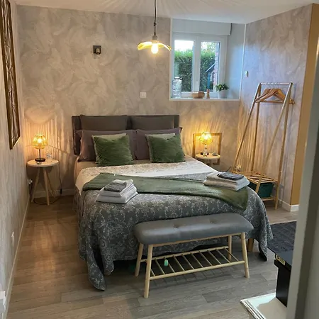 Louisette Homestay Courson